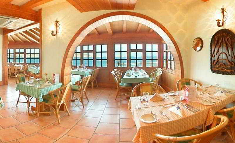 The Mediterranea Hotel & Suites St. Paul's Bay Restaurante foto